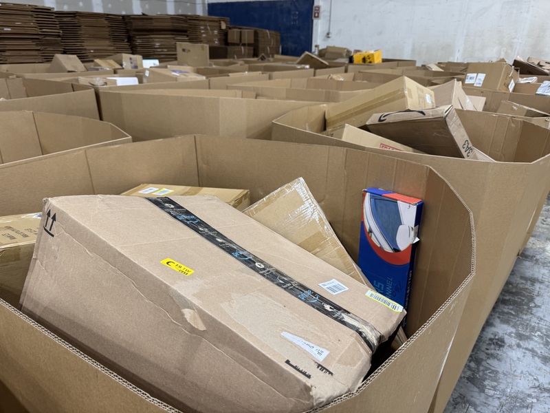 Premium AMZ "Mediums" Liquidation Truckload – Versatile General Merchandise Mix