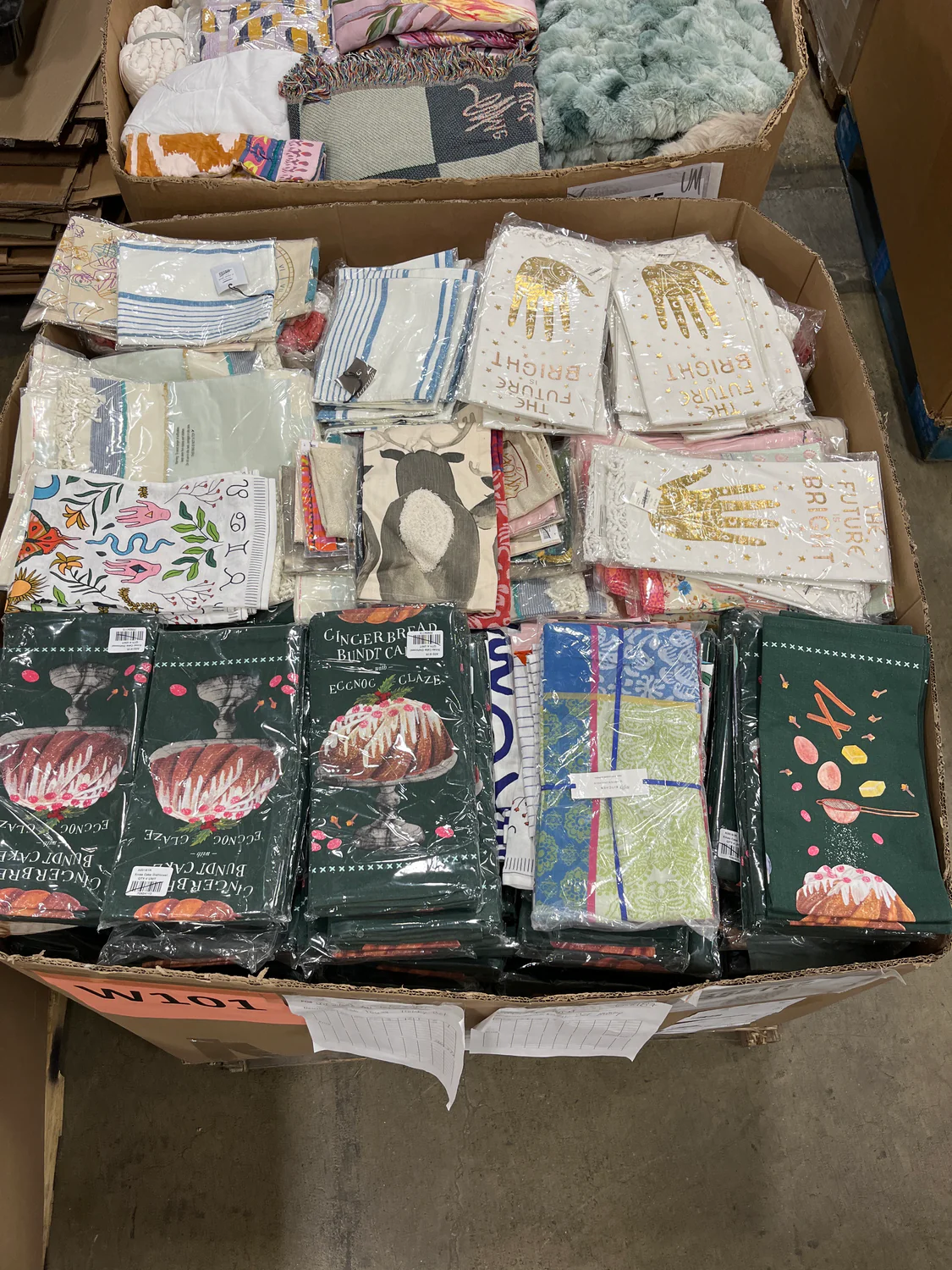 Premium Assorted Dish Towels – Durable Kitchen & Dining Textile Lot